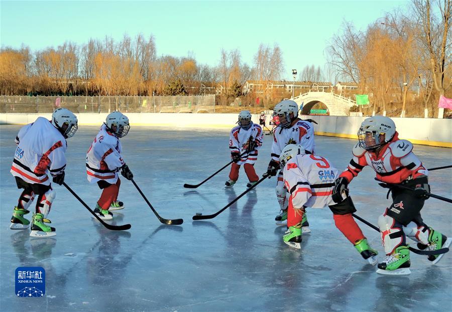 (新華全媒頭條·圖文互動)(8)書寫體育強國逐夢奮進新篇章——以習近平同志為核心的黨中央關心體育事業(yè)發(fā)展紀實