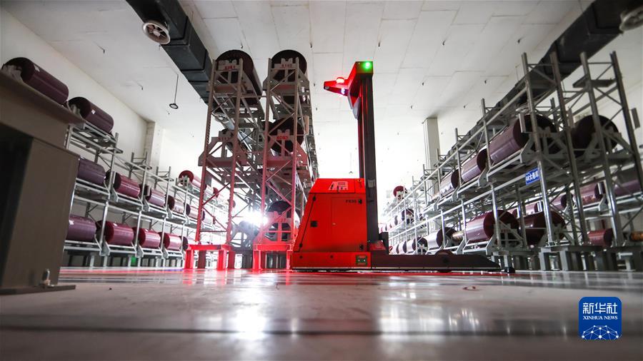 (圖文互動)(15)“中國經(jīng)濟發(fā)展前景一定會更加光明”——習(xí)近平總書記引領(lǐng)統(tǒng)籌推進(jìn)高質(zhì)量發(fā)展和高水平安全述評